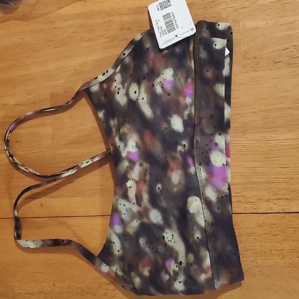 Lululemon flow y bra *nulu